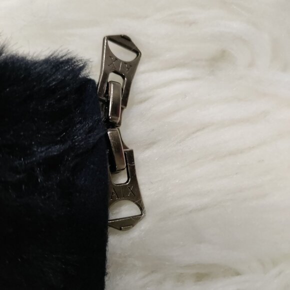A/X Armani Exchange  Black Faux Fur Full Zip Front Sleeveless Vest Women's S/P - Picture 7 of 14